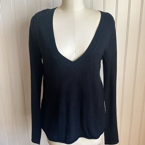 Take Out black v-neck pullover